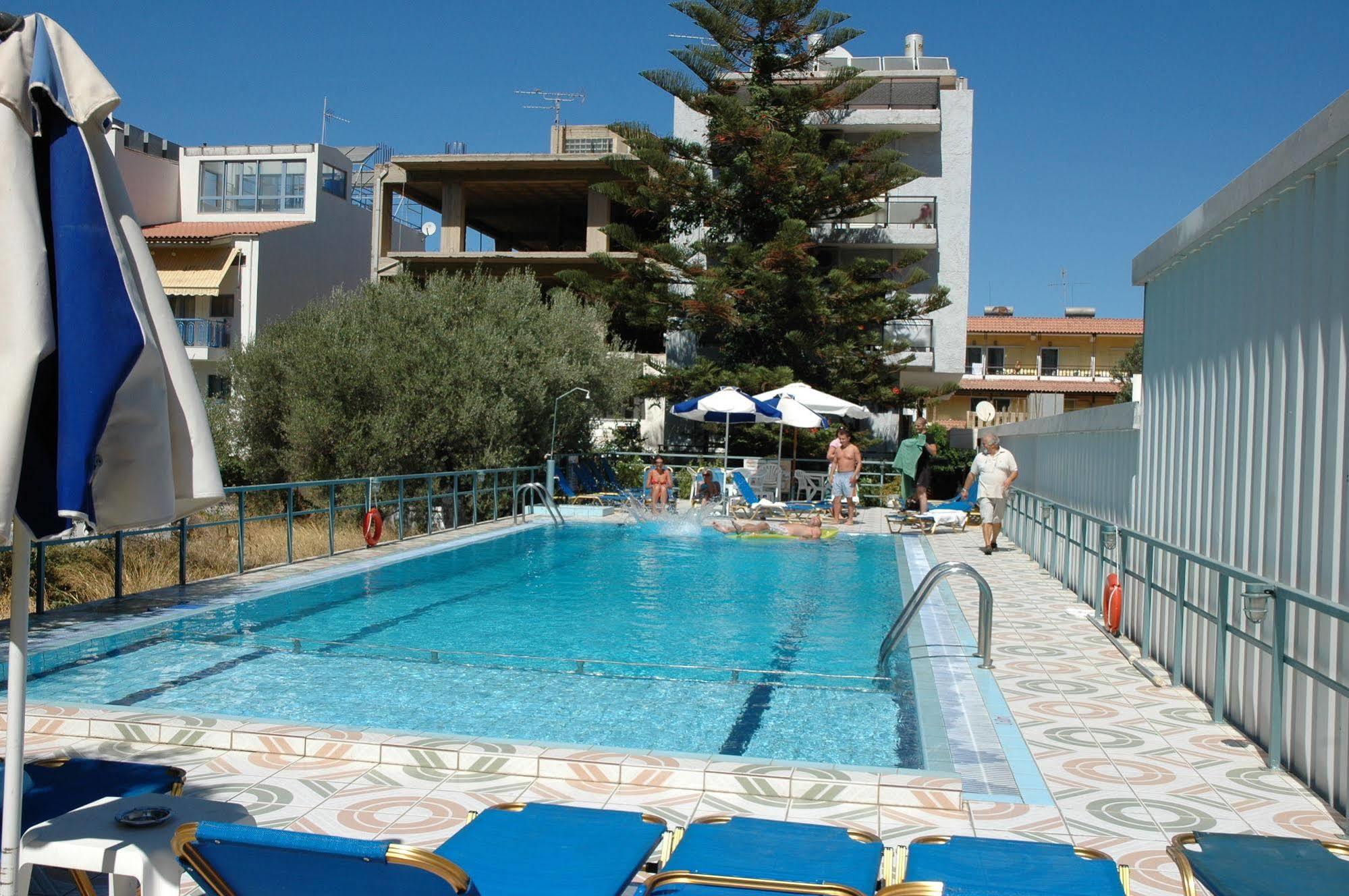 Nontas Apartments Hersonissos  Eksteriør billede